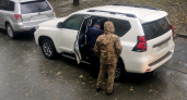 В Приморье у осуждённого за коррупцию изъяли Land Cruiser Prado для Минобороны